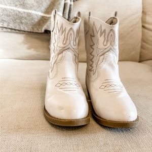 TODDLER | White Cowboy Boots